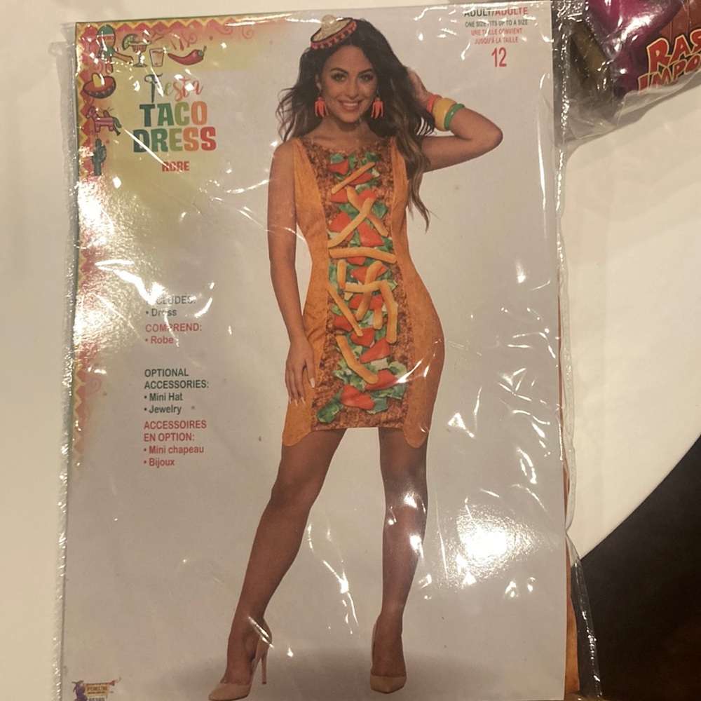 Costume